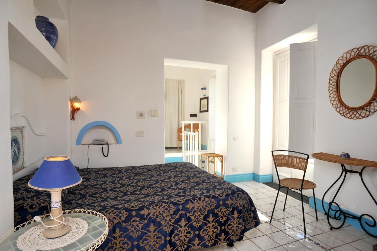 Double Room with Sea View,1024981348:JPEG